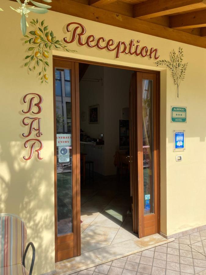 לימונה סול גרדה Hotel Susy מראה חיצוני תמונה