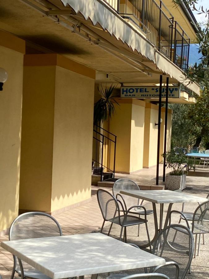 לימונה סול גרדה Hotel Susy מראה חיצוני תמונה